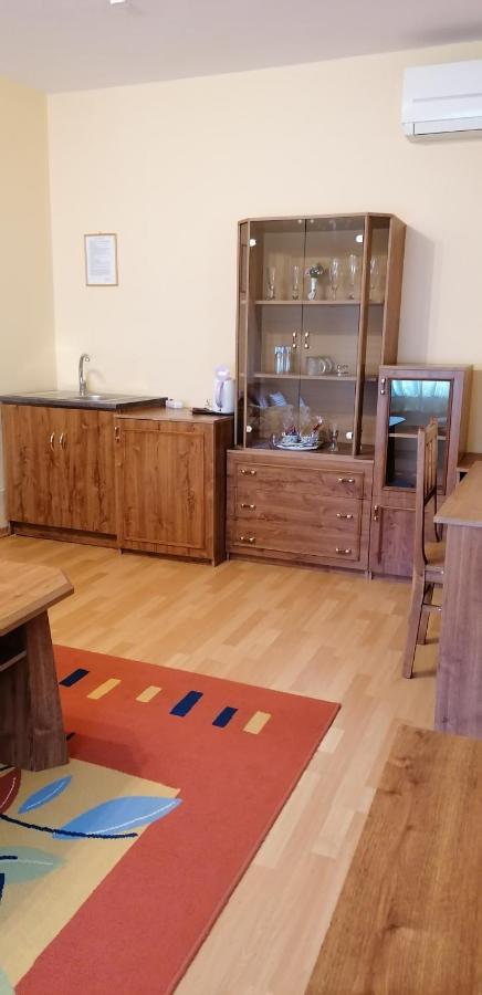 Pension Magnolia Trenčín Zewnętrze zdjęcie