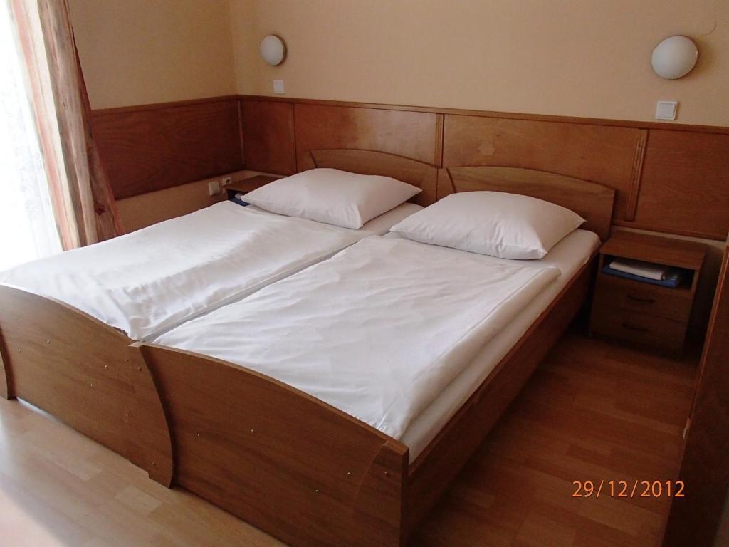 Pension Magnolia Trenčín Pokój zdjęcie