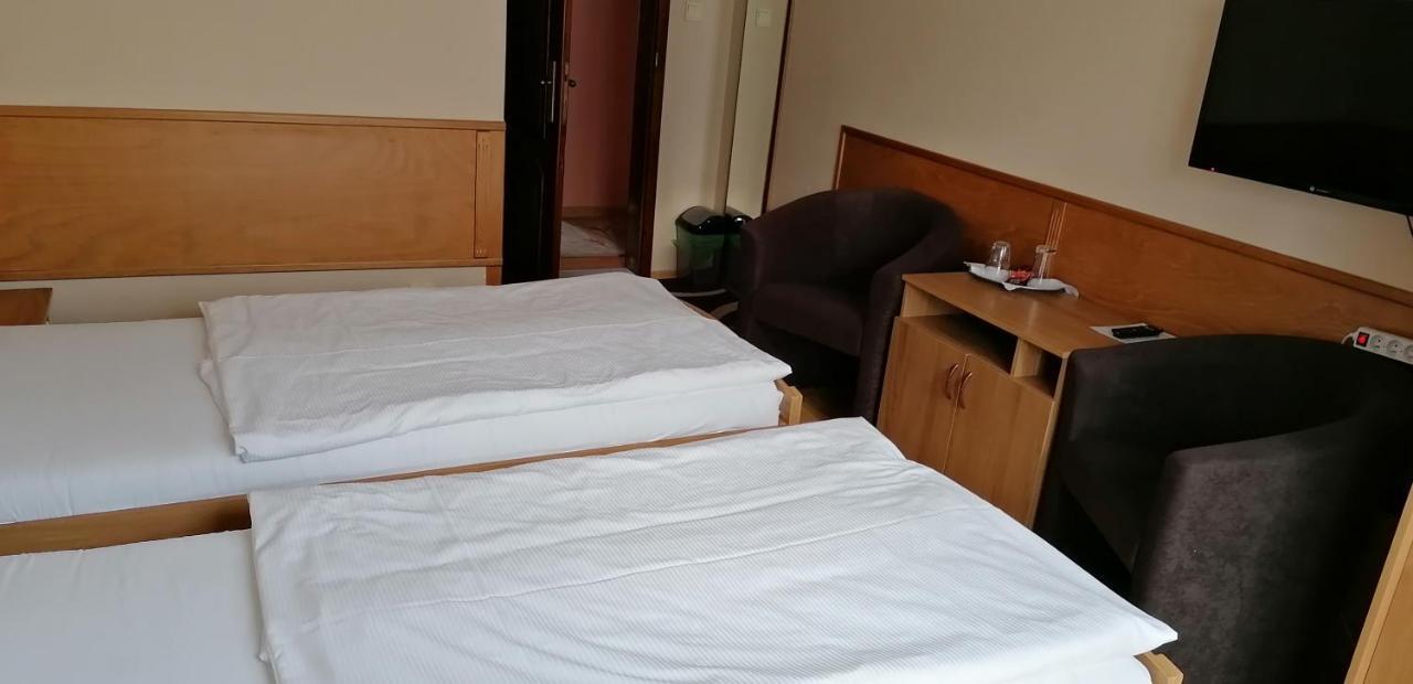 Pension Magnolia Trenčín Zewnętrze zdjęcie