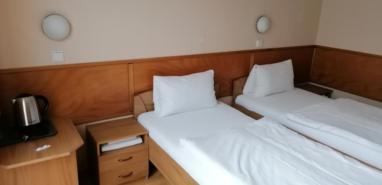 Pension Magnolia Trenčín Zewnętrze zdjęcie